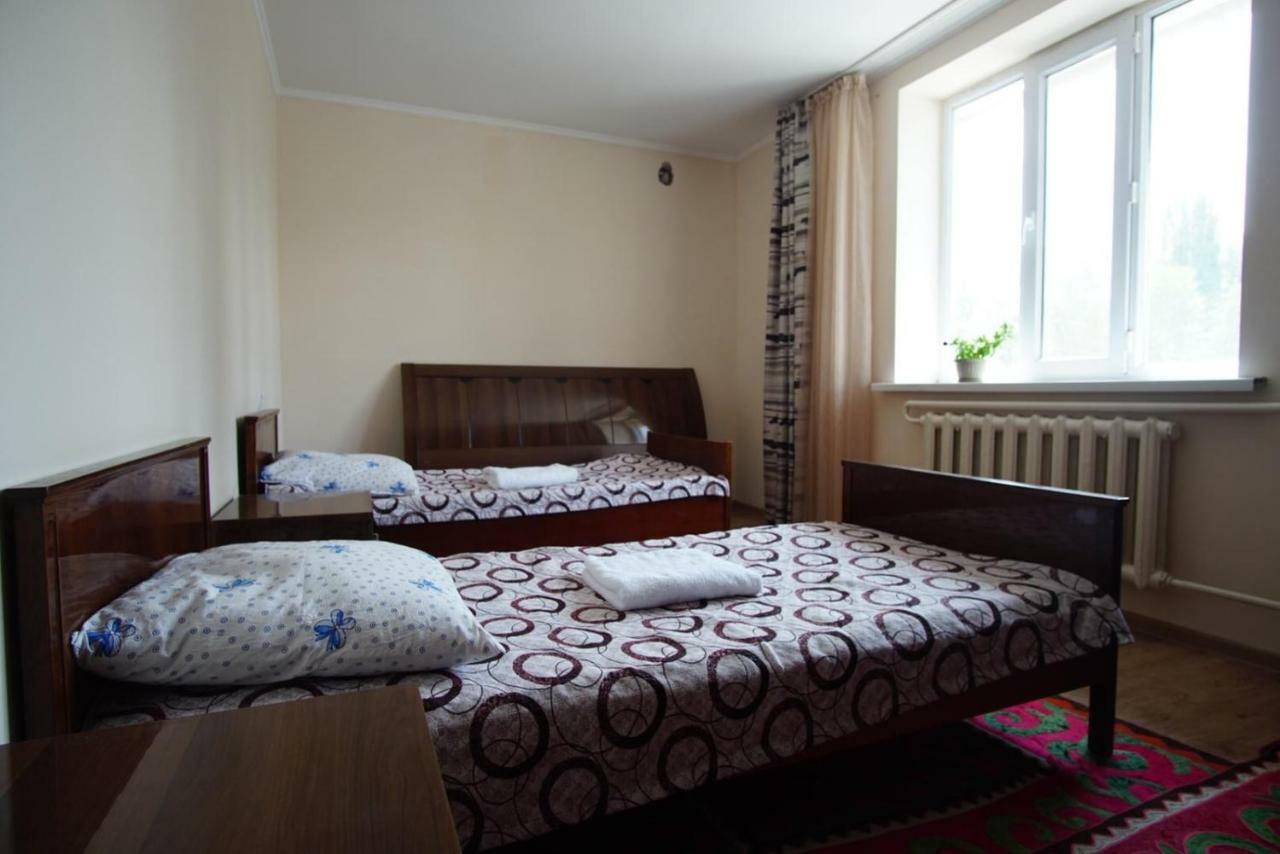 Ecoulan Bed & Breakfast Kochkor Luaran gambar