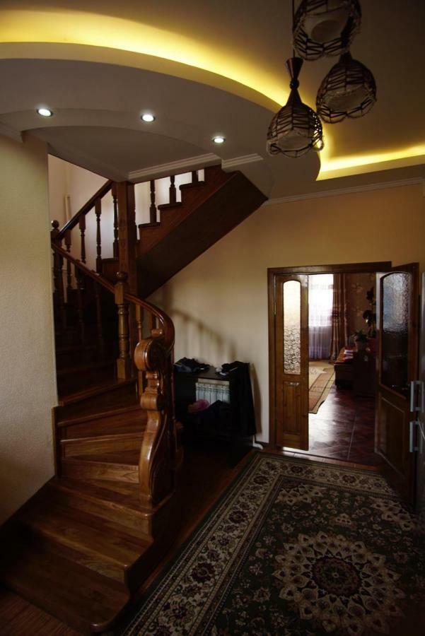 Ecoulan Bed & Breakfast Kochkor Luaran gambar